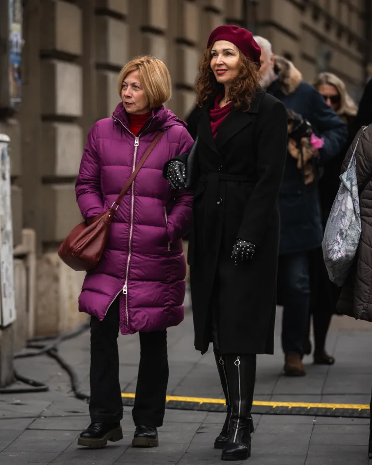 Nova godina u Zagrebu započela sa stilom: Zgodne djevojke u bundama osvojile su &scaron;picu