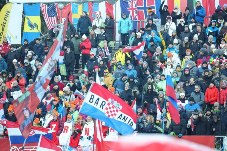 Zrinku jo&scaron; nismo vidjeli u ovakvom stanju: Tuga i bijes u cilju, stradali &scaron;tapovi