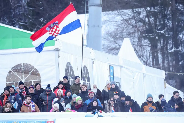 Zrinku jo&scaron; nismo vidjeli u ovakvom stanju: Tuga i bijes u cilju, stradali &scaron;tapovi