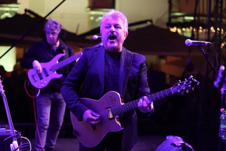 Grupa Dalmatino napravila spektakl u Splitu: Pogledajte atmosferu s koncerta