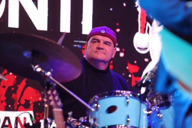 Grupa Dalmatino napravila spektakl u Splitu: Pogledajte atmosferu s koncerta