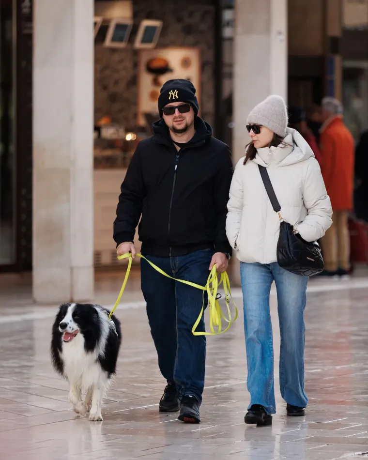 Kad prođu crna i plava: Nema tko se nije okrenuo za ovim dvjema ljepoticama iz Zadra