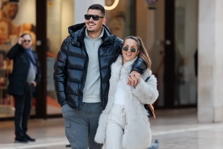 Kad prođu crna i plava: Nema tko se nije okrenuo za ovim dvjema ljepoticama iz Zadra