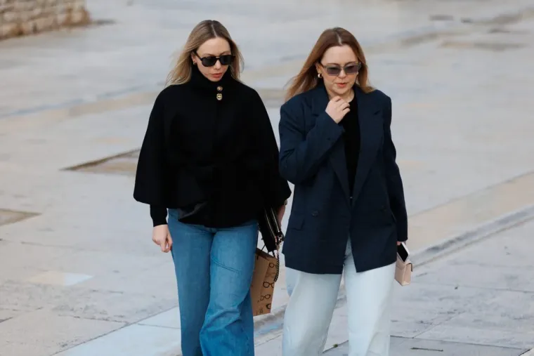 Kad prođu crna i plava: Nema tko se nije okrenuo za ovim dvjema ljepoticama iz Zadra