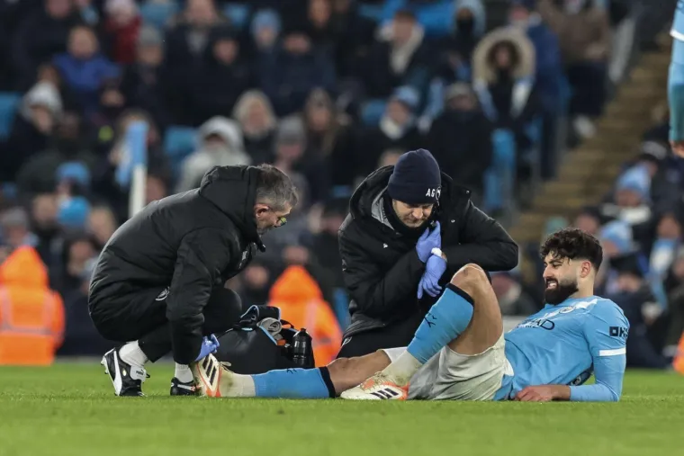 Gvardiol se te&scaron;ko ozlijedio! Čak su ga i protivnički igrači nosili, a Guardiola je zanijemio