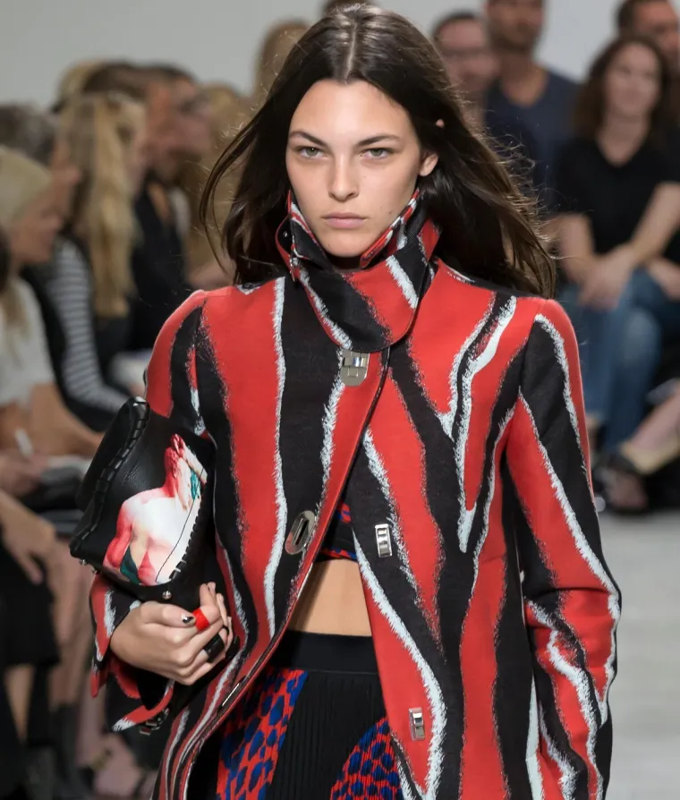 S modnih pista ravno u zagrljaj DiCaprija: Ovo je 24 godine mlađa ljepotica koja je zaludila Lea