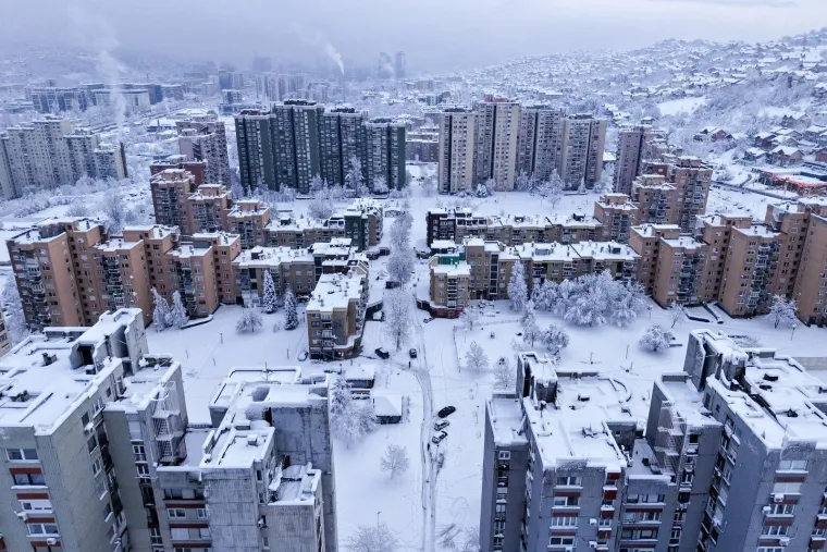 Kakvi nadrealni prizori! Ovo je Sarajevo. U potpunosti je okovano snijegom