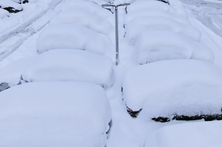Kakvi nadrealni prizori! Ovo je Sarajevo. U potpunosti je okovano snijegom