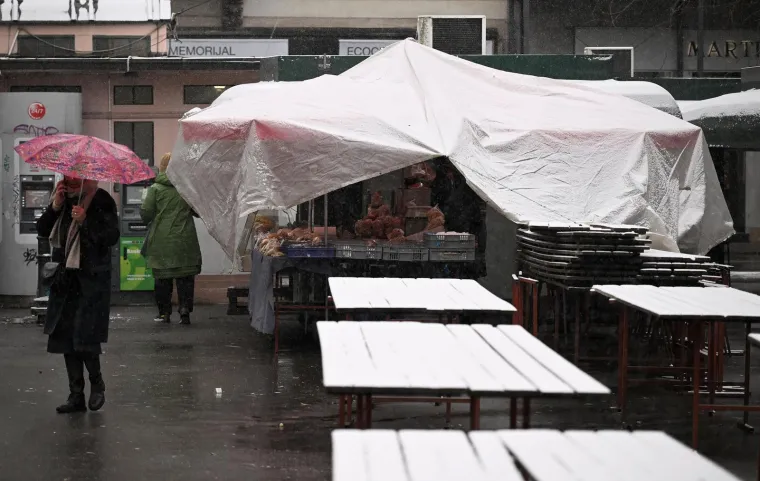 Snježna čarolija počela! Glavni grad sjaji pod snijegom, pogledajte prizore