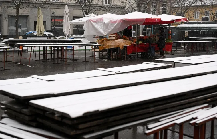 Snježna čarolija počela! Glavni grad sjaji pod snijegom, pogledajte prizore