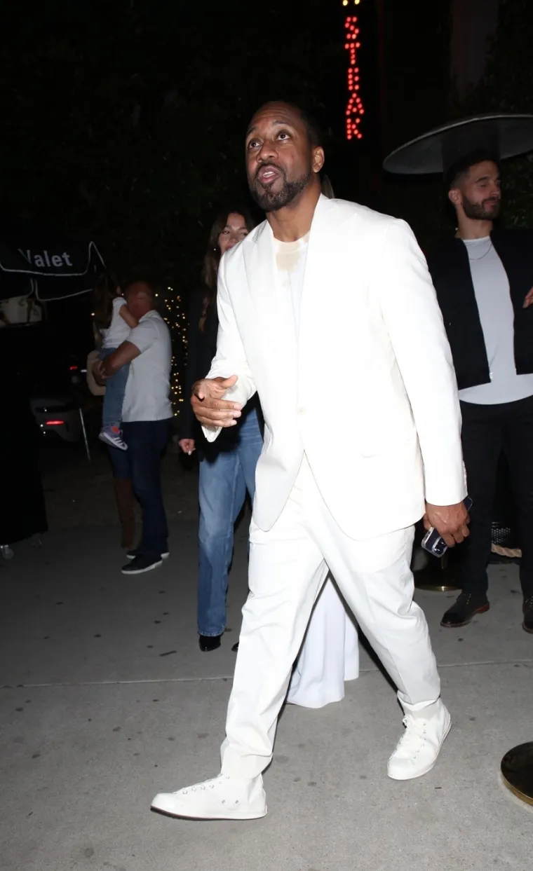 Steve Urkel jesi li to ti? Nekad su žene bježale od njega, a danas mu se bacaju u zagrljaj