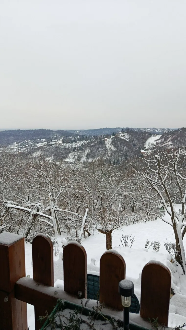Idilični prizori diljem Hrvatske: Je li snijeg stigao i u va&scaron; kraj?