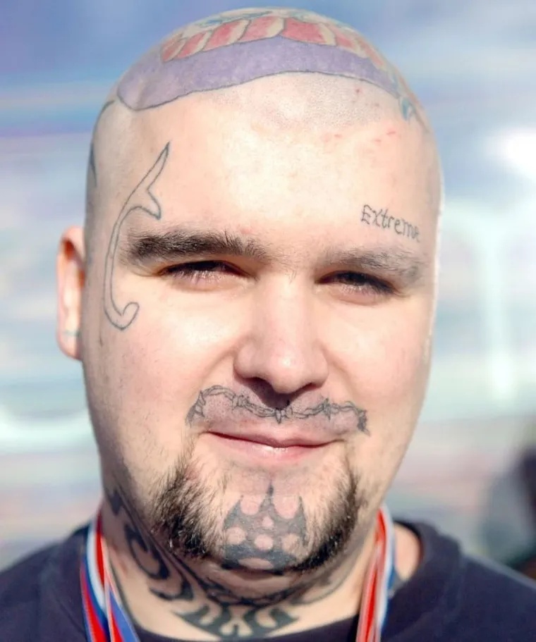 Fotografije koje su &scaron;okirale svijet: Upoznajte najtetoviranijeg čovjeka u Velikoj Britaniji