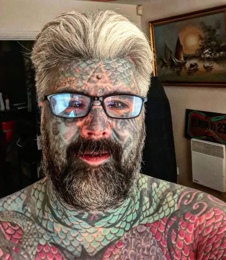 Fotografije koje su &scaron;okirale svijet: Upoznajte najtetoviranijeg čovjeka u Velikoj Britaniji