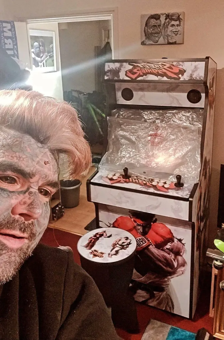 Fotografije koje su &scaron;okirale svijet: Upoznajte najtetoviranijeg čovjeka u Velikoj Britaniji