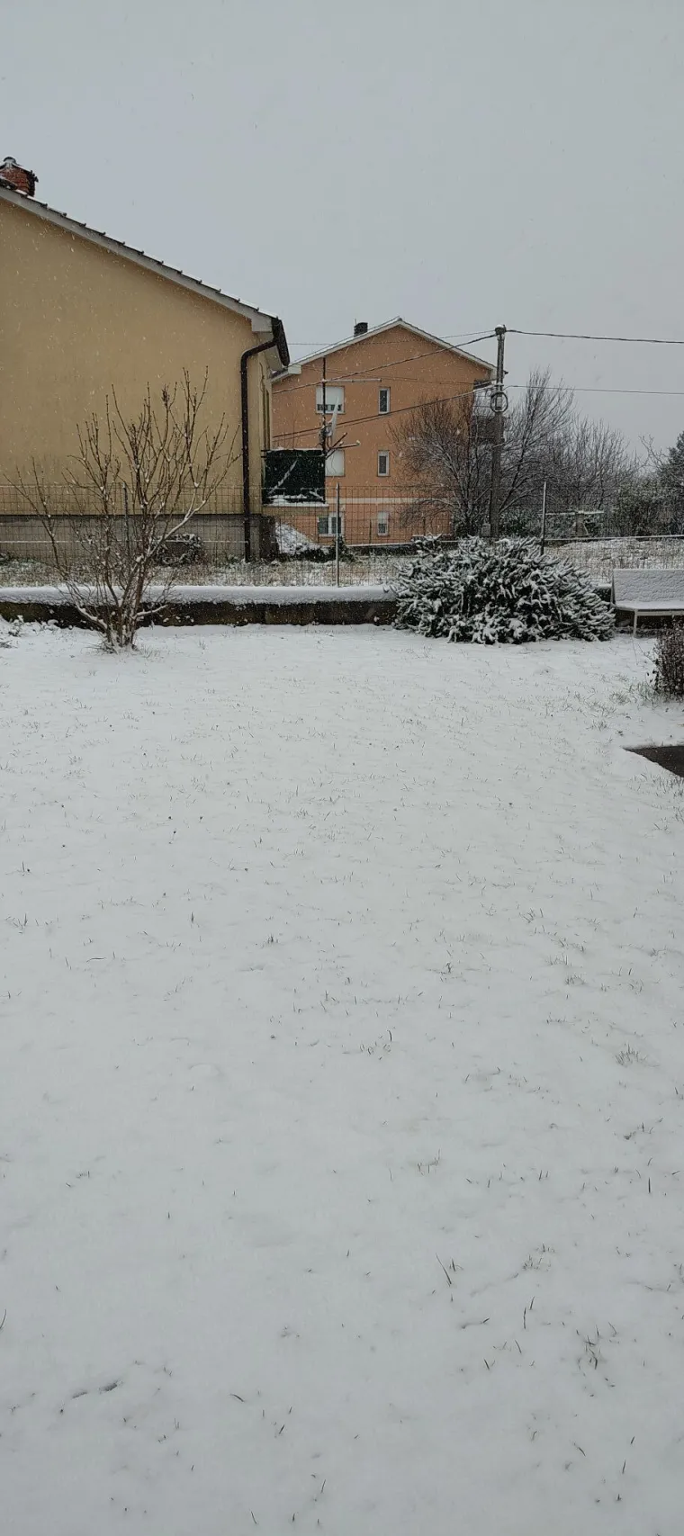 Idilični prizori diljem Hrvatske: Je li snijeg stigao i u va&scaron; kraj?