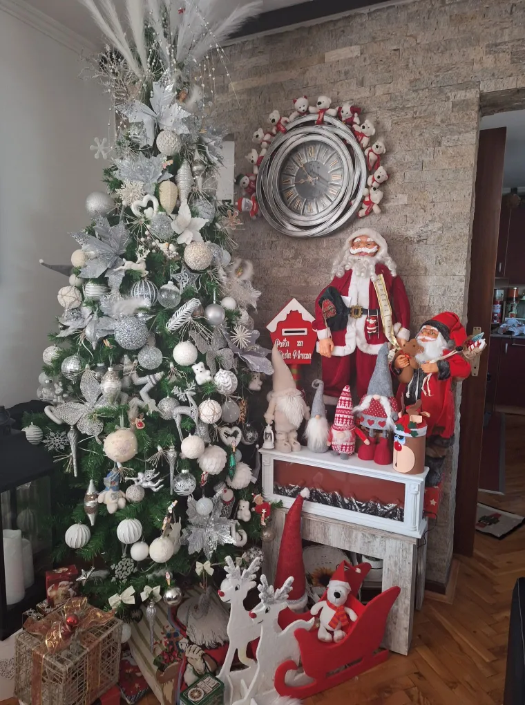 Želimo da blagdanski duh jo&scaron; malo potraje: Ovih 50 jelki ispunile su nas toplinom i srećom