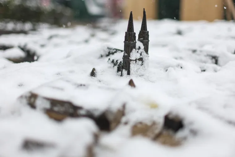 Ma niti snijeg im ne smeta da uživaju: Evo kakva atmosfera je danas bila u centru Zagreba