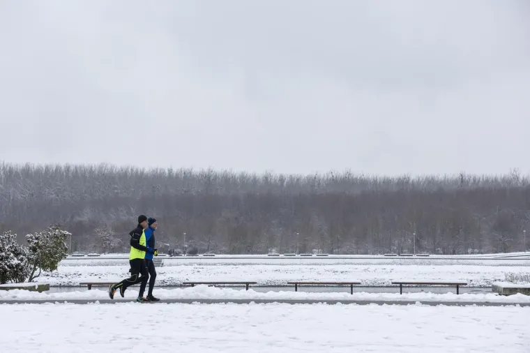 Kakva zimska čarolija: Osječani uživali na snijegu, a ovi prizori dugo će se pamtiti
