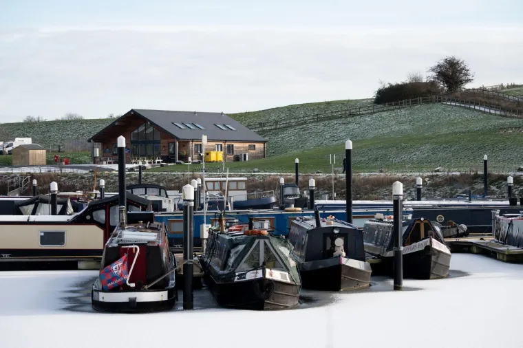 Oluja i ledeni val paralizirali Europu: Dio kontinenta priprema se za novu 'rundu' snijega i leda