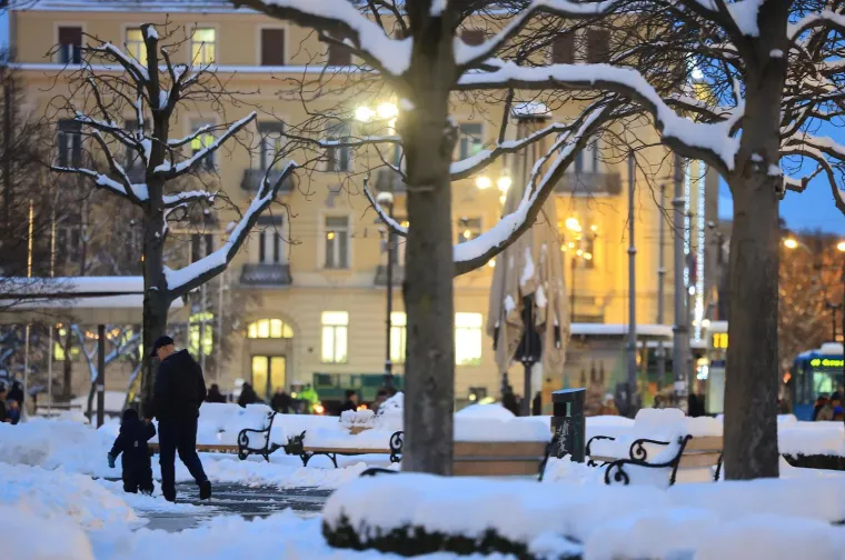 Prometnice su čiste, ali nogostupi? Ovako izgledaju ulice nakon &scaron;to je snijeg 'zatrpao' Zagreb
