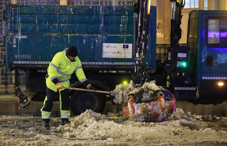 Prometnice su čiste, ali nogostupi? Ovako izgledaju ulice nakon &scaron;to je snijeg 'zatrpao' Zagreb
