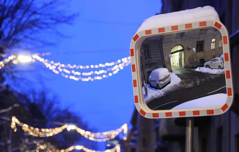 Prometnice su čiste, ali nogostupi? Ovako izgledaju ulice nakon &scaron;to je snijeg 'zatrpao' Zagreb