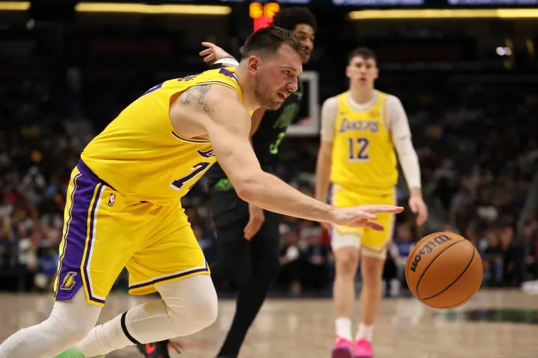 Luka Dončić dominirao parketom, a svi su primjetili tenisice na njegovim nogama: Evo koliko ko&scaron;taju