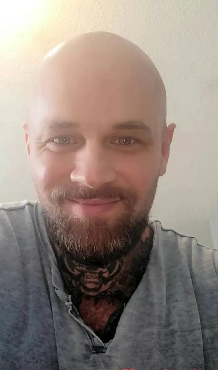 Ćelavite? Postoji divno mjesto na internetu gdje će vam tisuće ljudi pružiti podr&scaron;ku i utjehu