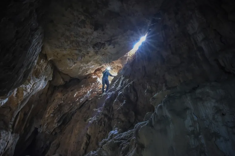 Nevjerojatno putovanje u utrobu planeta: Ovo je 13 najdubljih rupa na Zemlji