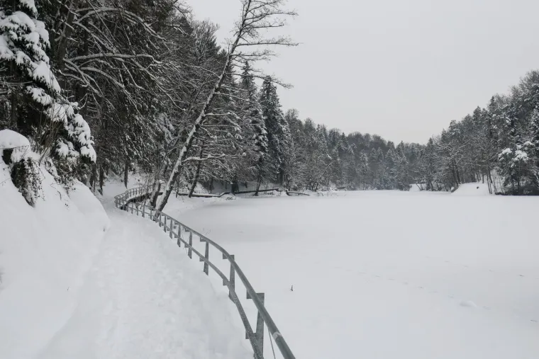 Bajkoviti prizori dvorca Trako&scaron;ćan pod snijegom kao da su ispali iz slikovnice