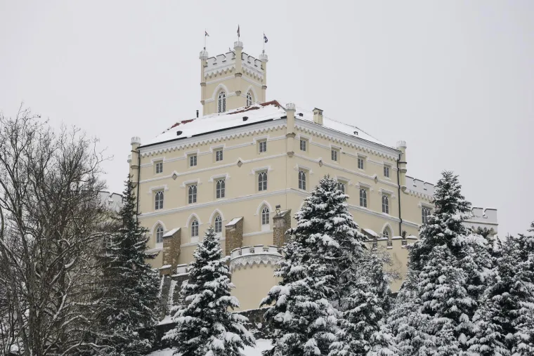 Bajkoviti prizori dvorca Trako&scaron;ćan pod snijegom kao da su ispali iz slikovnice