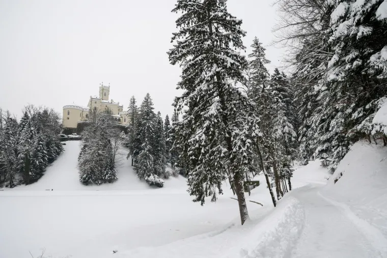 Bajkoviti prizori dvorca Trako&scaron;ćan pod snijegom kao da su ispali iz slikovnice