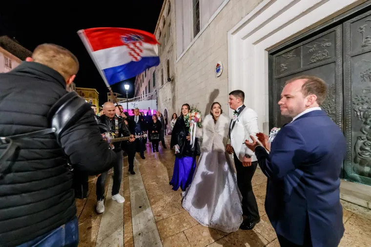 Miro Bulj oženio sina! Stigle prve fotke s vjenčanja, orilo se u Sinju!