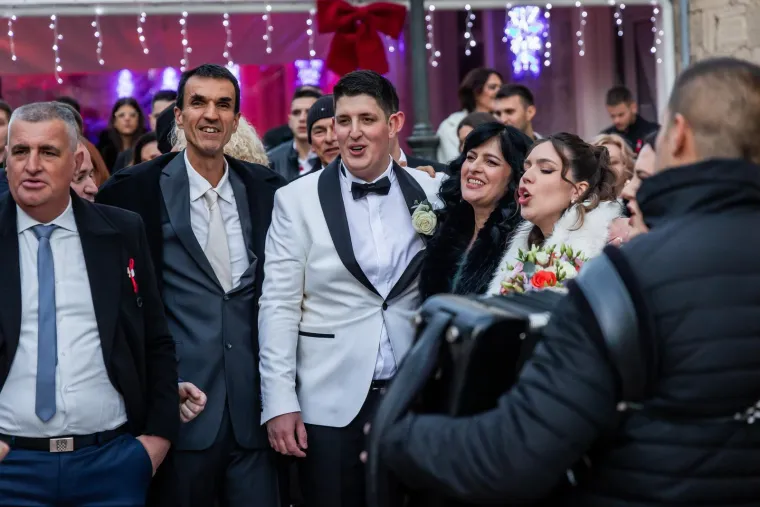 Miro Bulj oženio sina! Stigle prve fotke s vjenčanja, orilo se u Sinju!