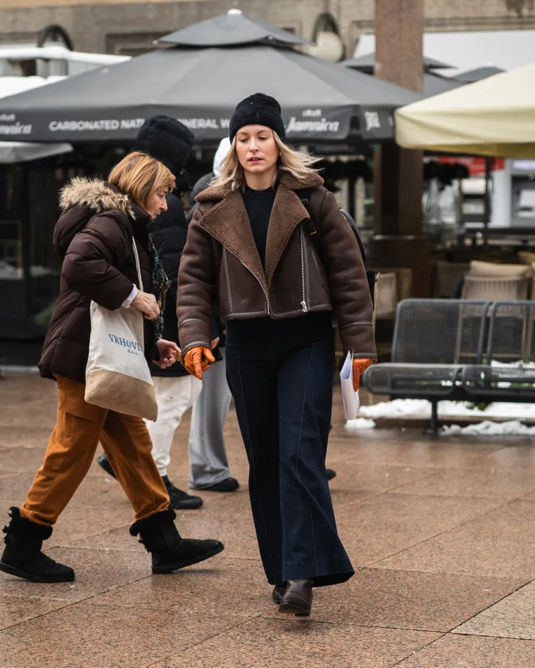 Dame u Zagrebu su se pripremile za hladnoću: Zasjale na &scaron;pici u crnom od glave do pete