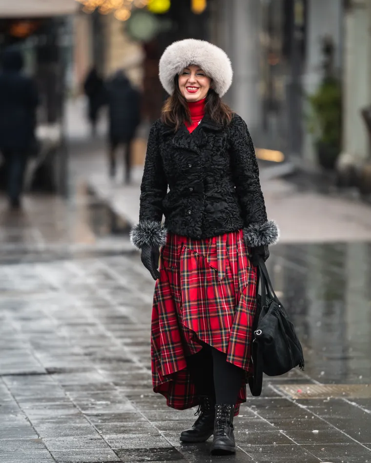 Dame u Zagrebu su se pripremile za hladnoću: Zasjale na &scaron;pici u crnom od glave do pete