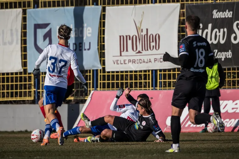 Marko, jesi li to ti? Nitko nije prepoznao 'nindžu Livaju' u zaleđenim Zmijavcima