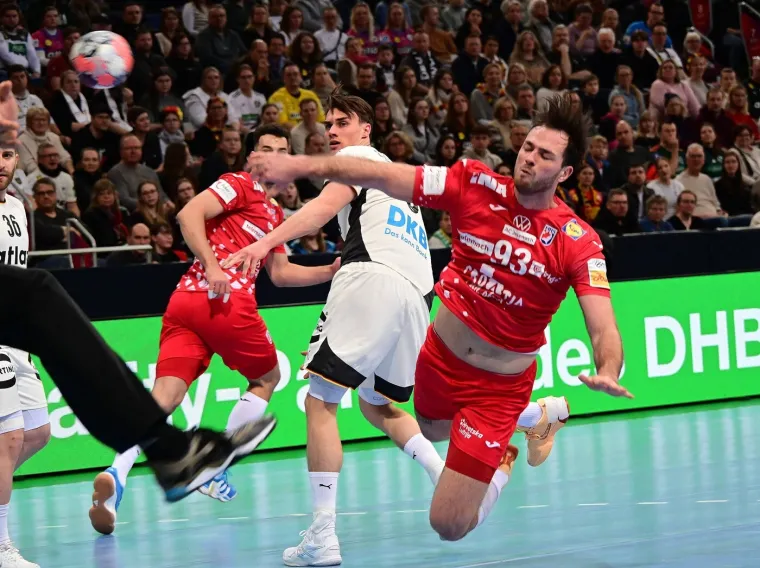 Kult reprezentacije: Hannover je vidio i koreografiju hrvatskih navijača na tribinama