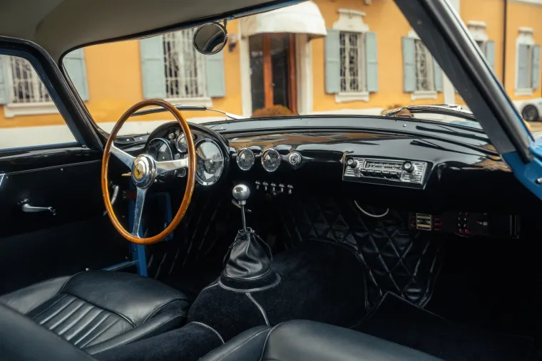 Ovaj Ferrari star 70 godina prodaje se za vrtoglav iznos: Razlog je nevjerojatan