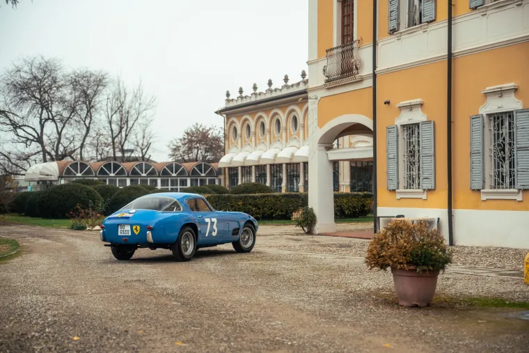 Ovaj Ferrari star 70 godina prodaje se za vrtoglav iznos: Razlog je nevjerojatan