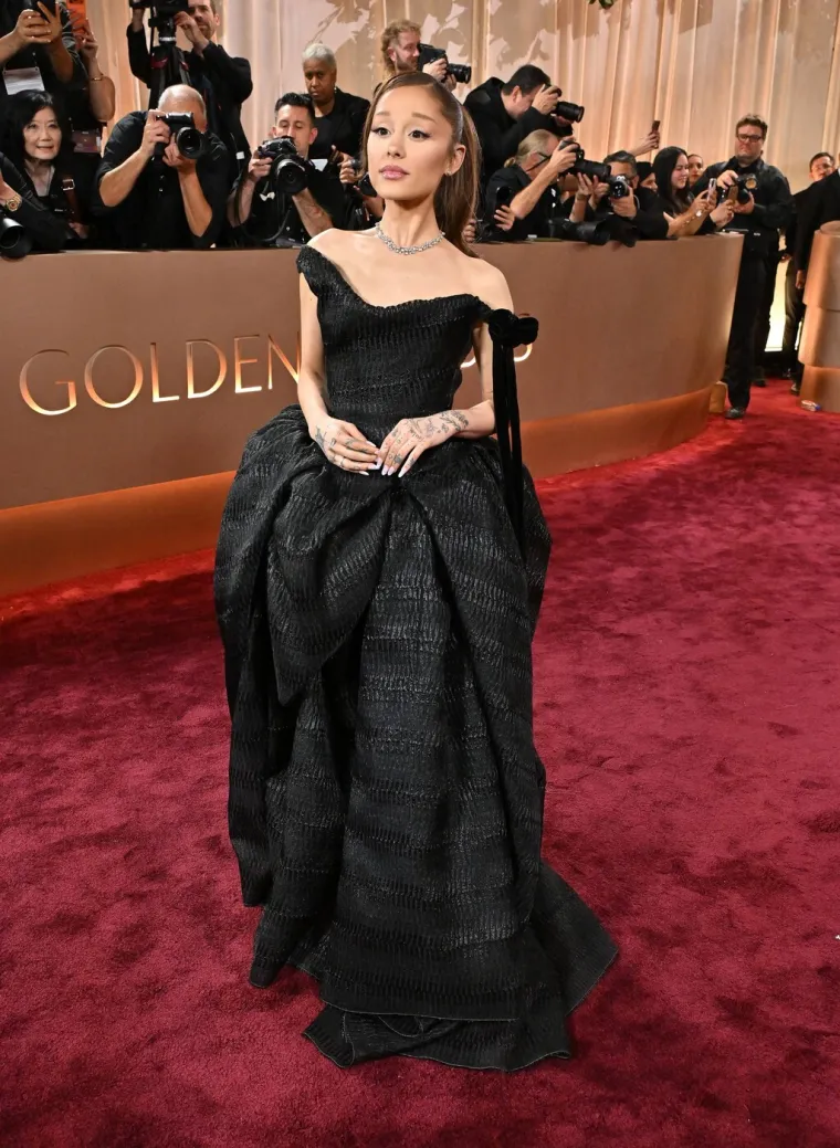 Prozirne haljine i dekoltei do pupka: Tko je zapalio crveni tepih na Zlatnim globusima?