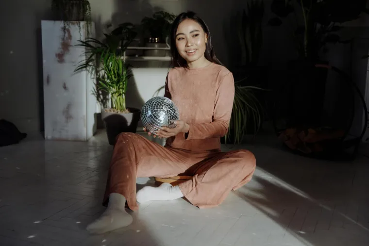 Va&scaron; ormar govori vi&scaron;e nego &scaron;to mislite: Boje koje nosite otkrivaju va&scaron;u osobnost