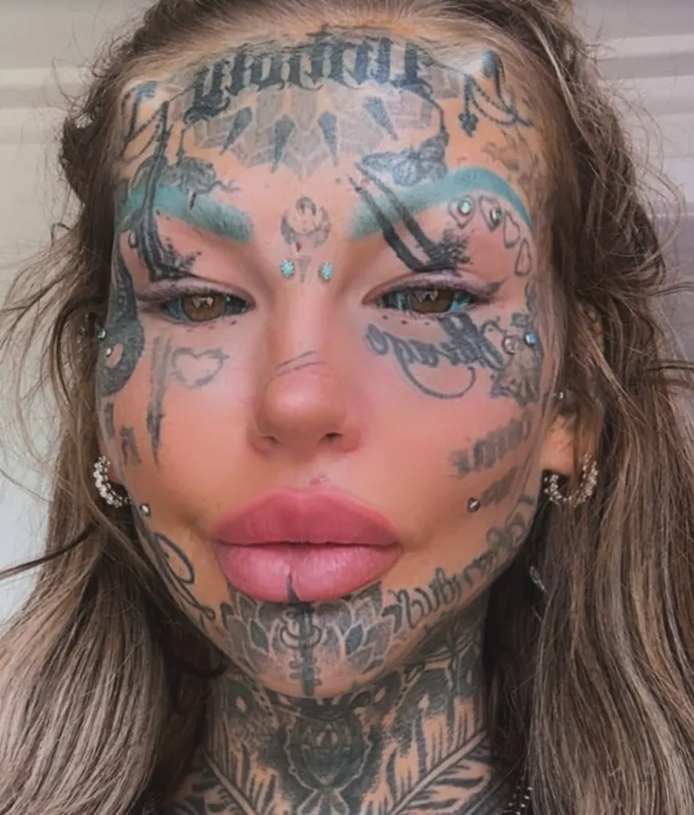 Zbog tetovaža je ostala bez vida i potro&scaron;ila pravo bogatstvo: Sada se odlučila na &scaron;okantan potez