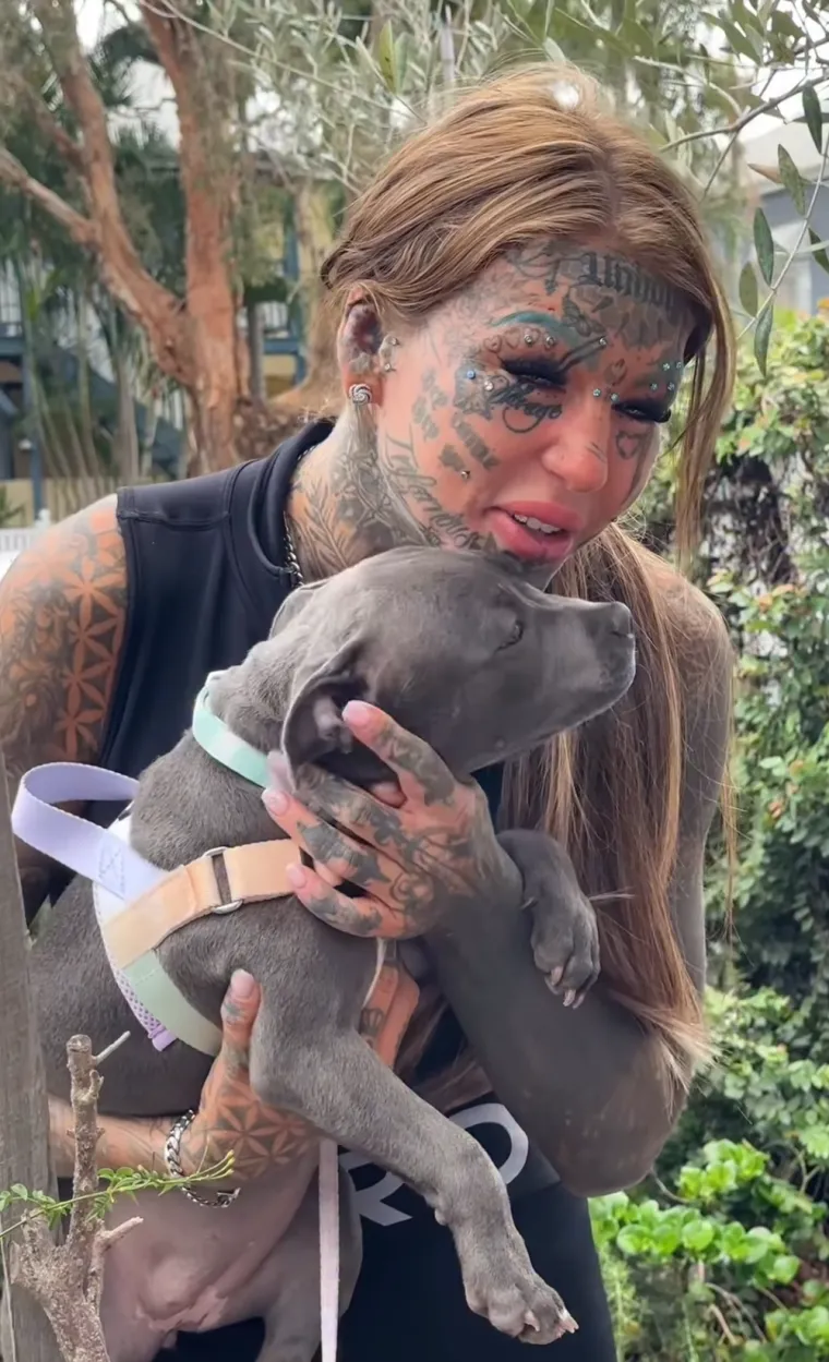 Zbog tetovaža je ostala bez vida i potro&scaron;ila pravo bogatstvo: Sada se odlučila na &scaron;okantan potez