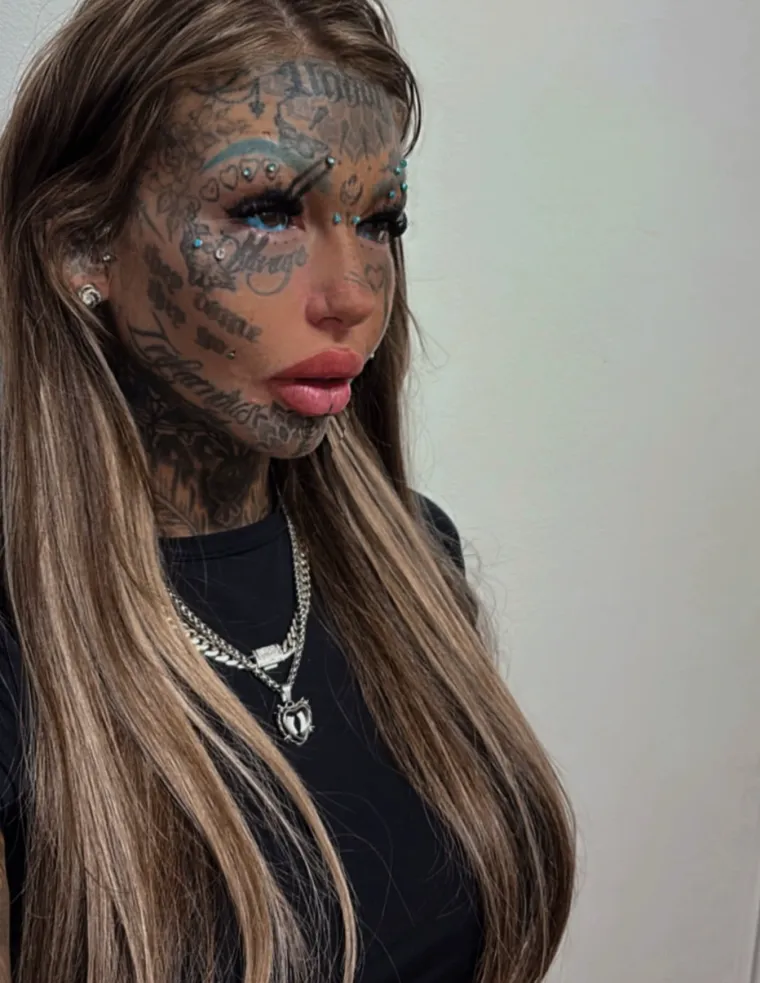 Zbog tetovaža je ostala bez vida i potro&scaron;ila pravo bogatstvo: Sada se odlučila na &scaron;okantan potez