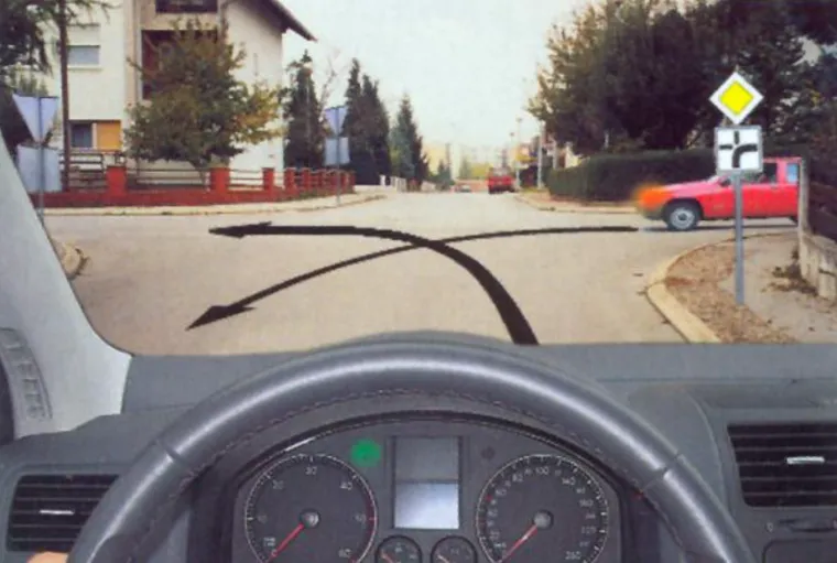 Svaki vozač mora točno rije&scaron;iti prometna raskrižja: Ako na nekom pogrije&scaron;i&scaron;, vrati dozvolu