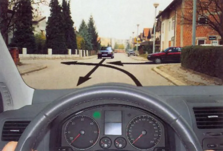 Svaki vozač mora točno rije&scaron;iti prometna raskrižja: Ako na nekom pogrije&scaron;i&scaron;, vrati dozvolu