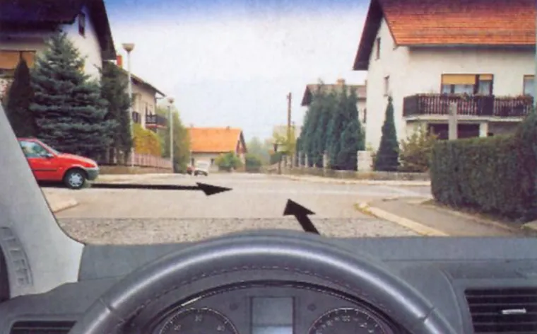 Svaki vozač mora točno rije&scaron;iti prometna raskrižja: Ako na nekom pogrije&scaron;i&scaron;, vrati dozvolu