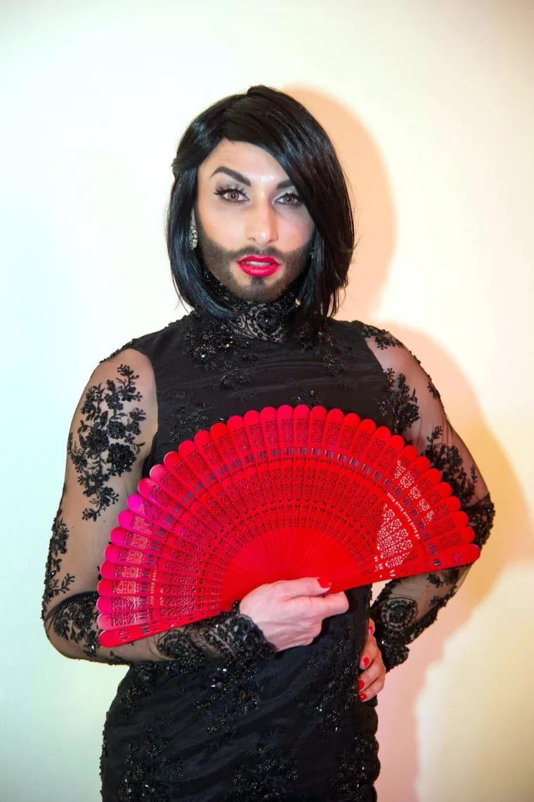 Bradata žena &scaron;okirala najnovijom odlukom: Ovako je Conchita izgleda prije nego se proslavila